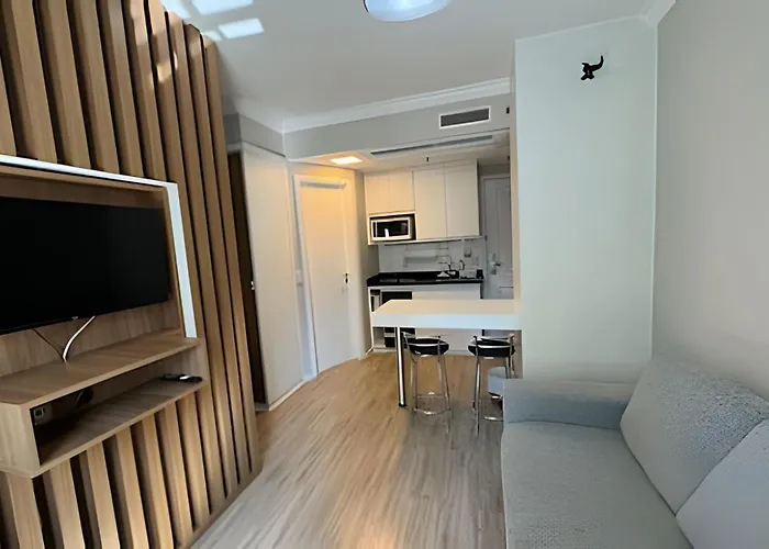 Flat Bem Localizado Na Regiao De Pinheiros!